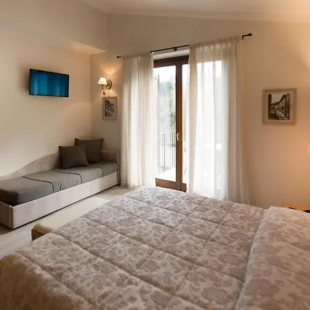 Hotel Livia Gargnano Habitación foto