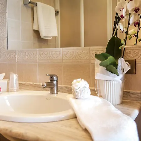 Hotel Livia Gargnano Habitación foto