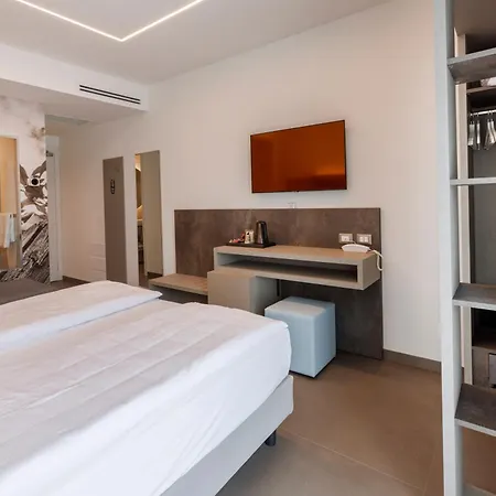 Hotel Livia Gargnano Habitación foto