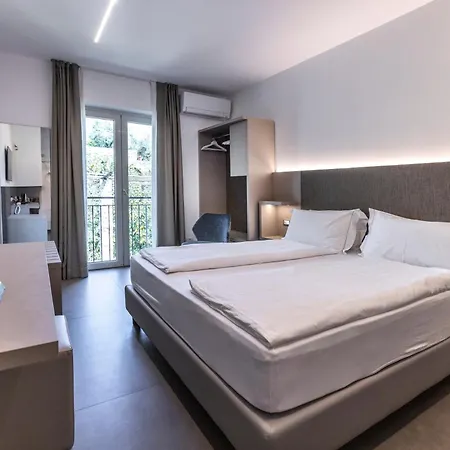Hotel Livia Gargnano Zimmer foto